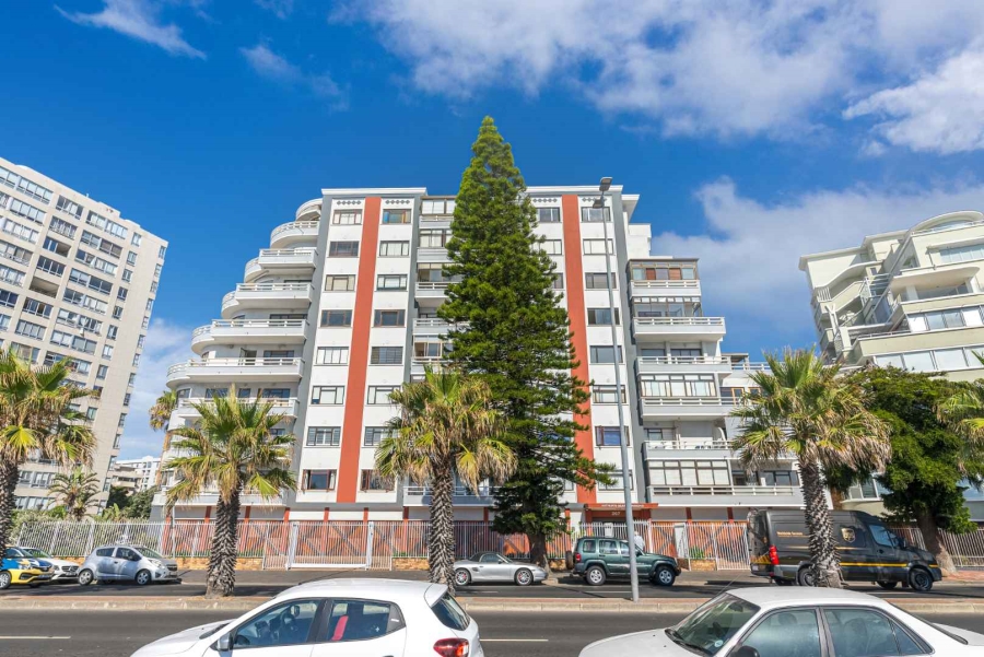 To Let 2 Bedroom Property for Rent in Sea Point Western Cape